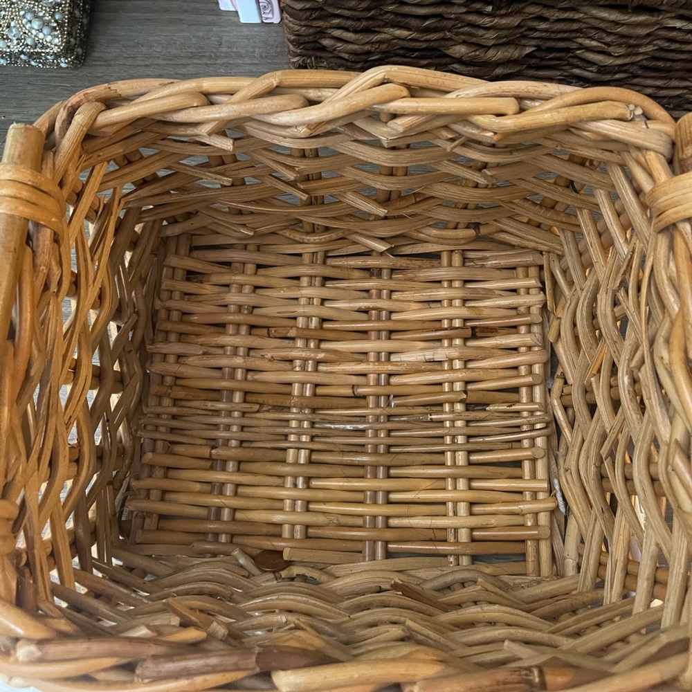 Wicker basket
